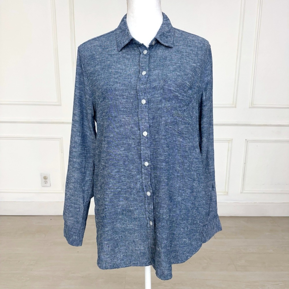 Gap Womens Medium Blue Heathered Button Front Long Sleeve Chambray Style Shirt‎